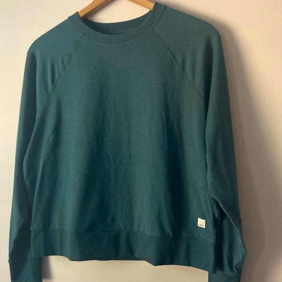 Vuori Long-Sleeve Halo Crew green heather size medium - Picture 2 of 4